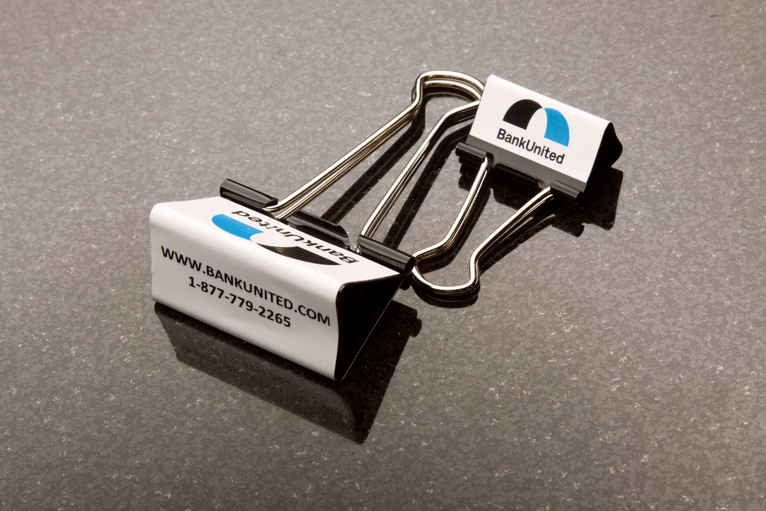 Custom Clips - United bank